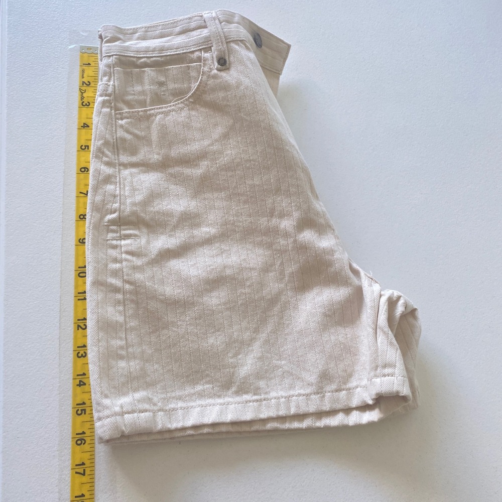 Thrills Koko Women Denim Shorts Size 4 Cream Organic Cotton High Waist Textured - Picture 9 of 10